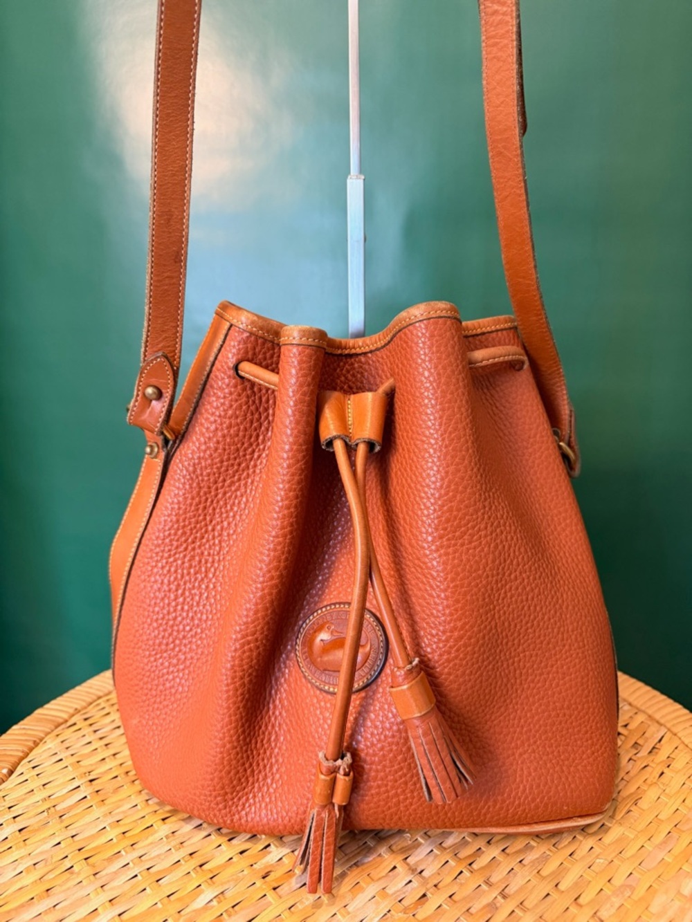 Vintage Dooney and Bourke All-Weather Leather drawstring bucket shoulder bag 80s